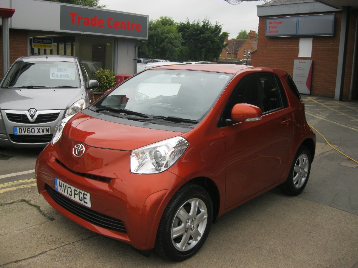 Toyota iQ Listing Image