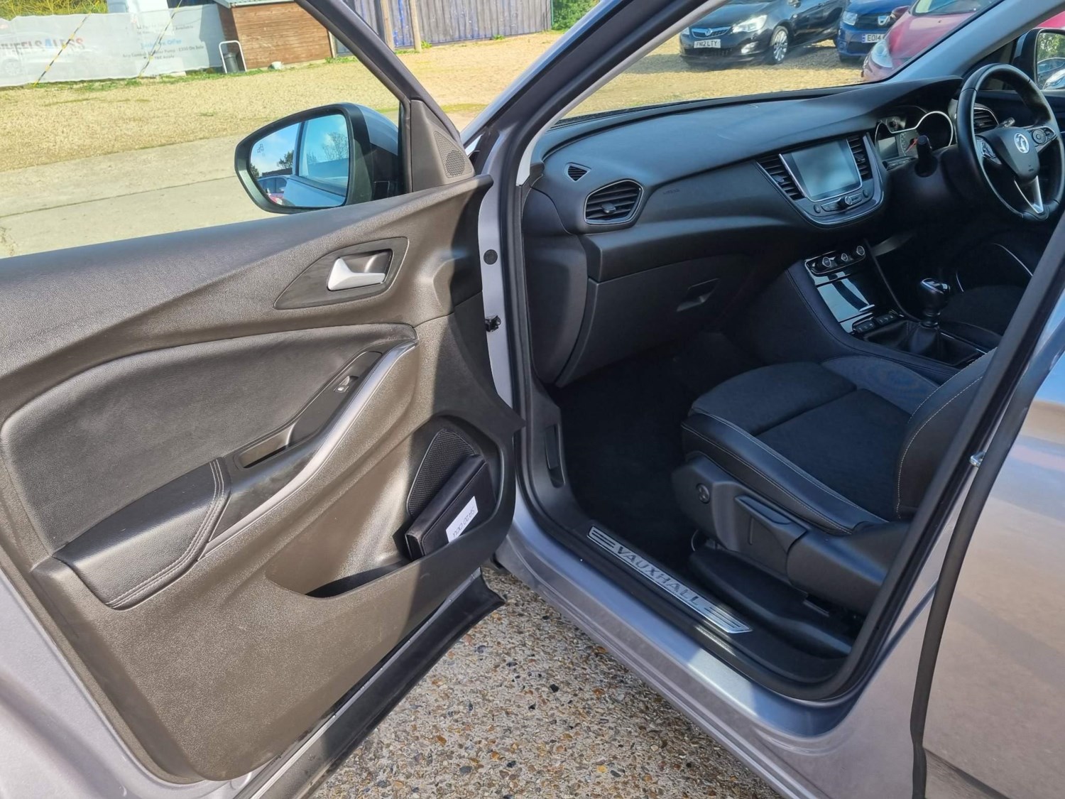 Vauxhall Grandland X Listing Image