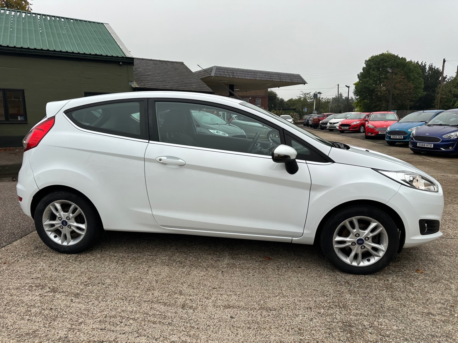 Ford Fiesta Listing Image