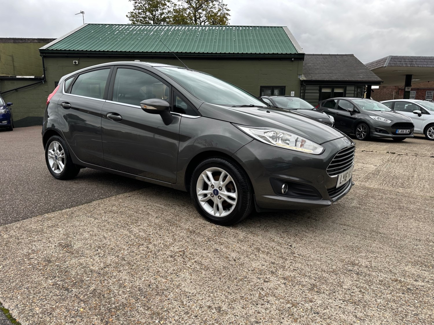 Ford Fiesta Listing Image