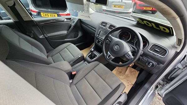 Volkswagen Golf Listing Image