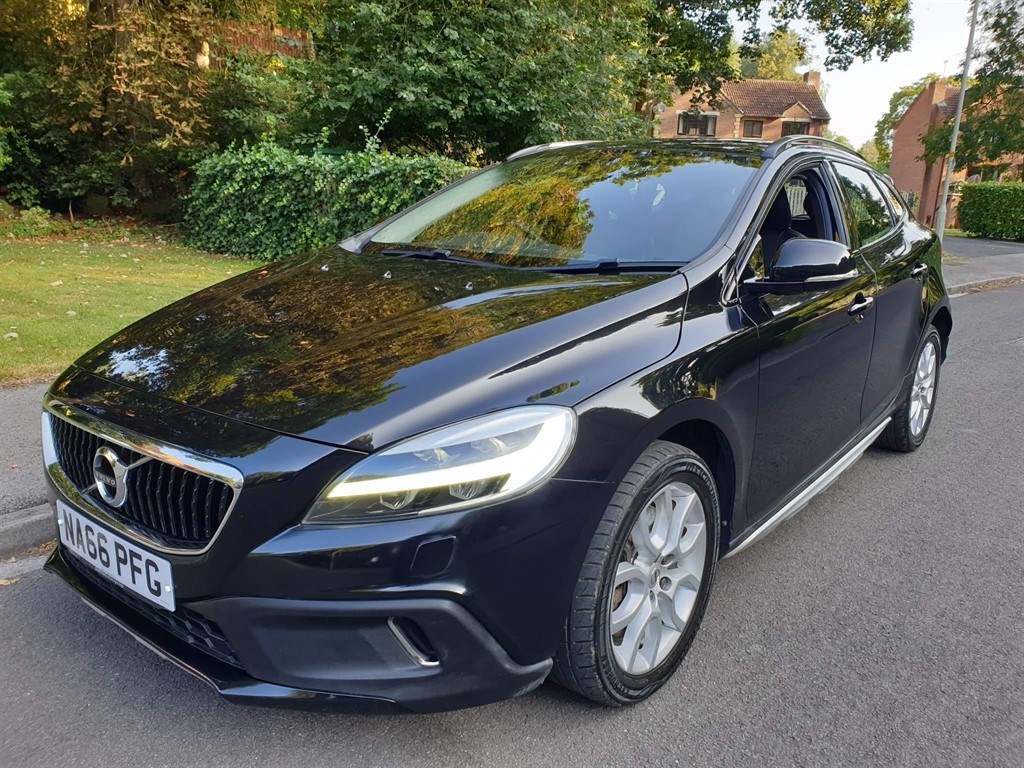 Volvo V40 Cross Country Listing Image