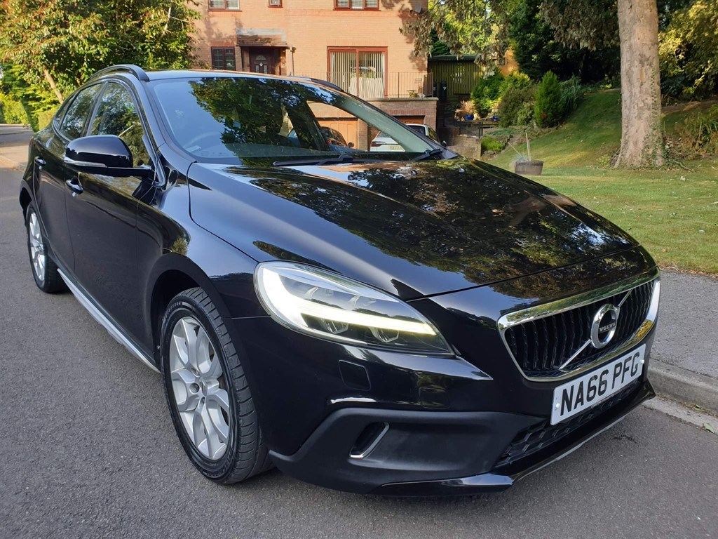 Volvo V40 Cross Country Listing Image