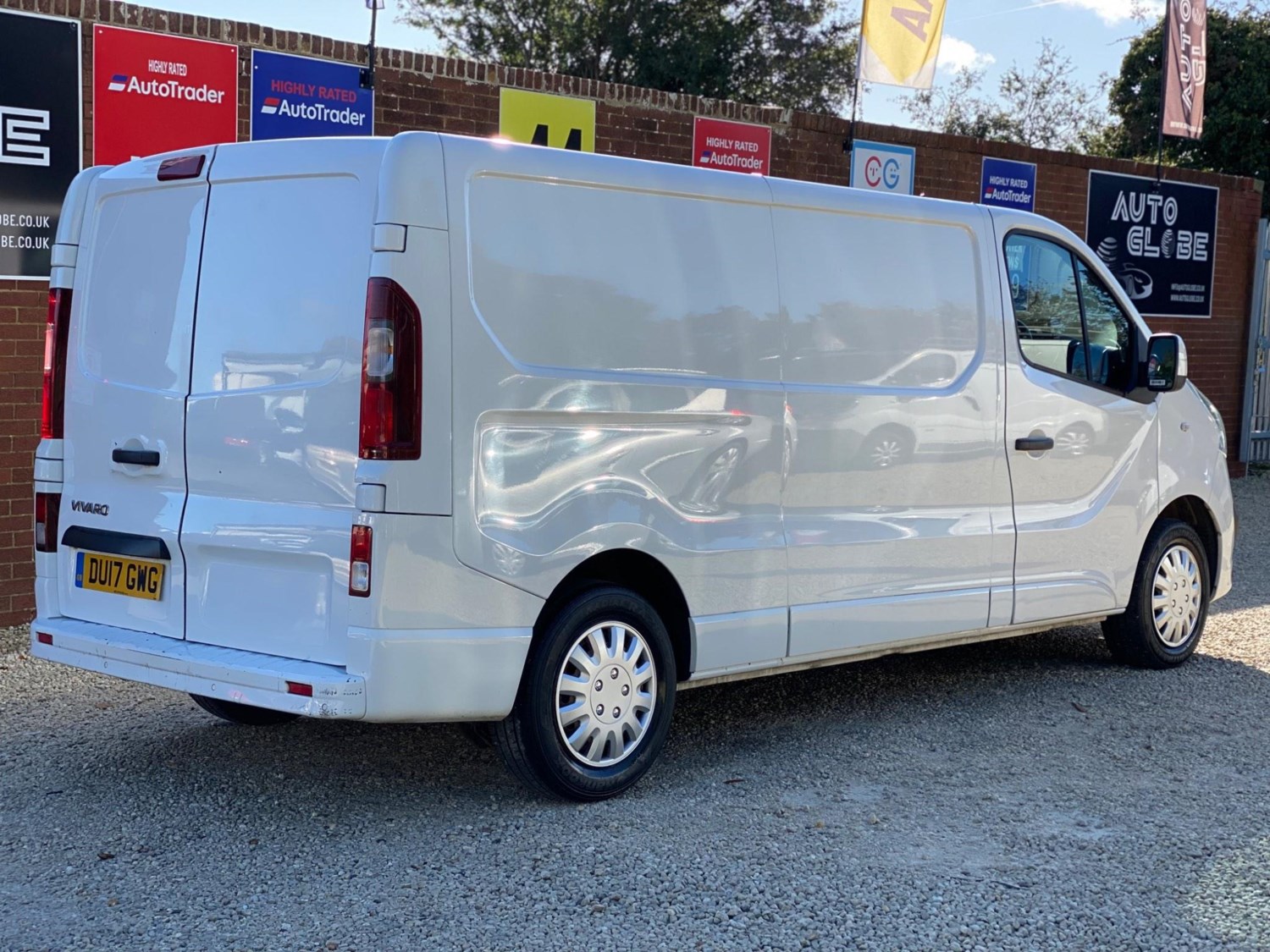 Vauxhall Vivaro Listing Image