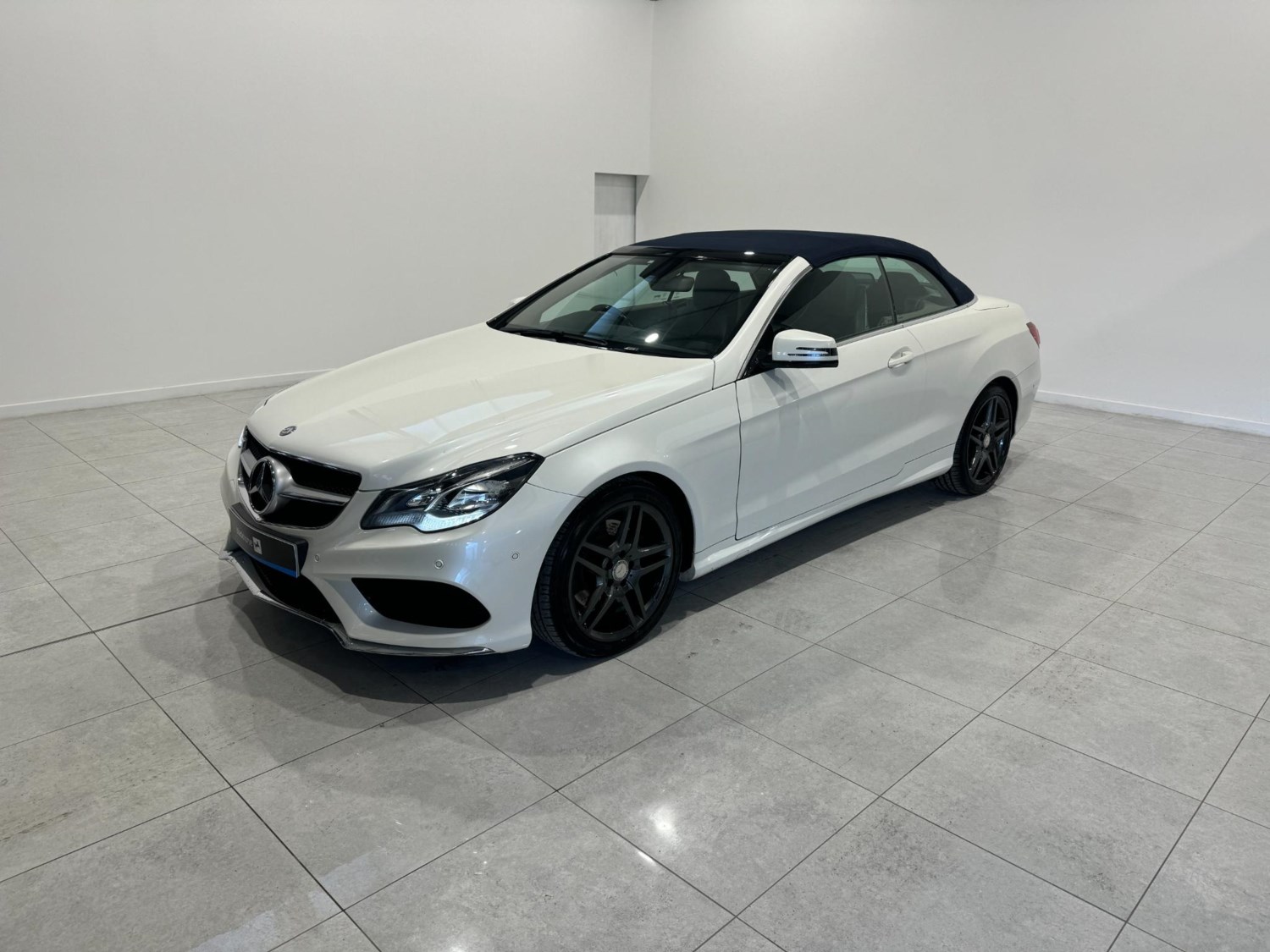 Mercedes-Benz E-Class Listing Image