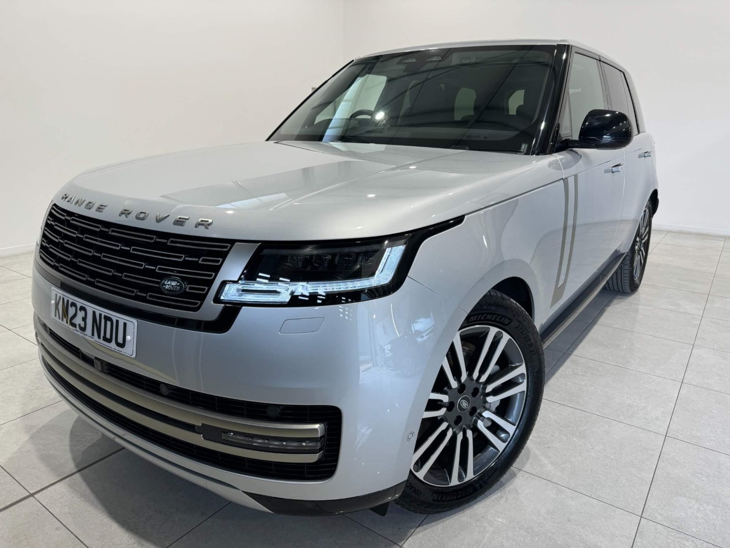 Land Rover Range Rover Listing Image