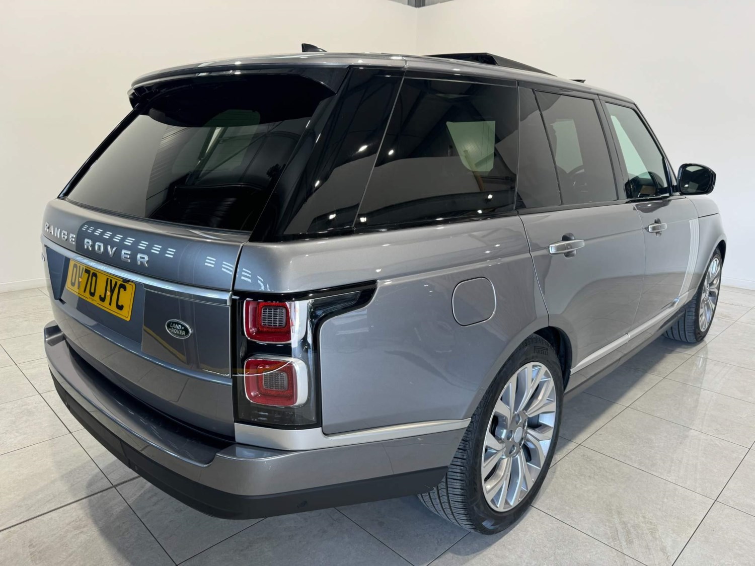 Land Rover Range Rover Listing Image