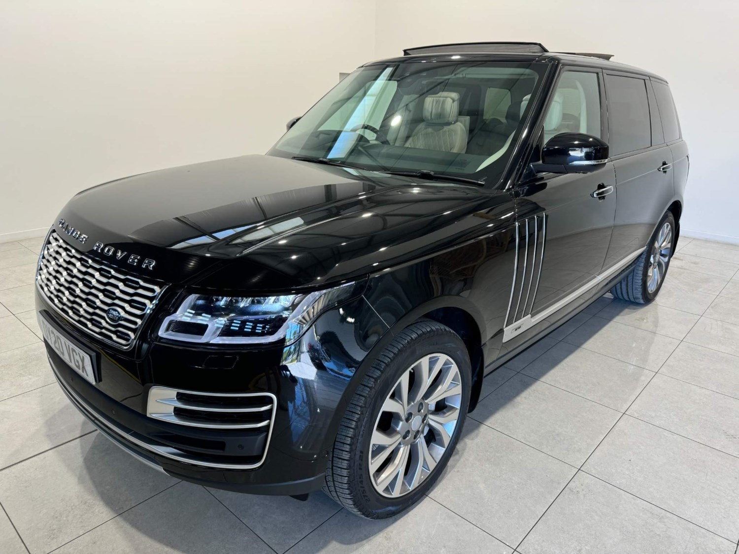 Land Rover Range Rover Listing Image