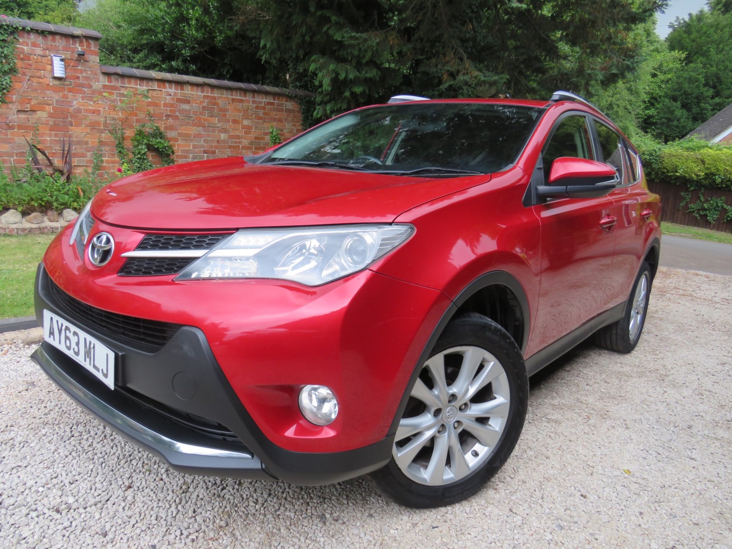 Toyota RAV4 Listing Image