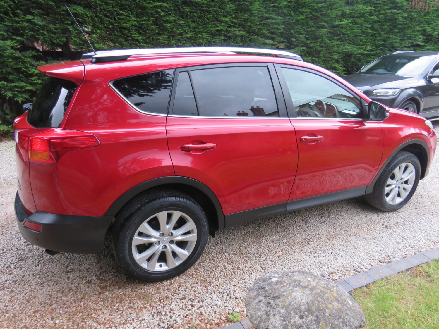 Toyota RAV4 Listing Image