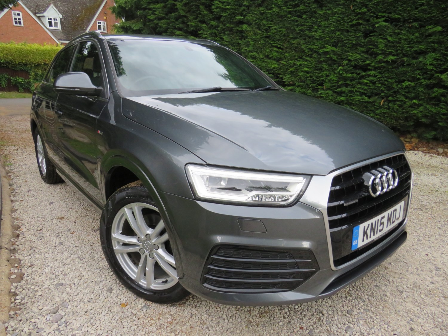 Audi Q3 Listing Image