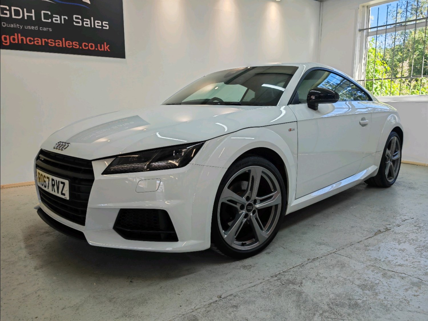 Audi TT Listing Image