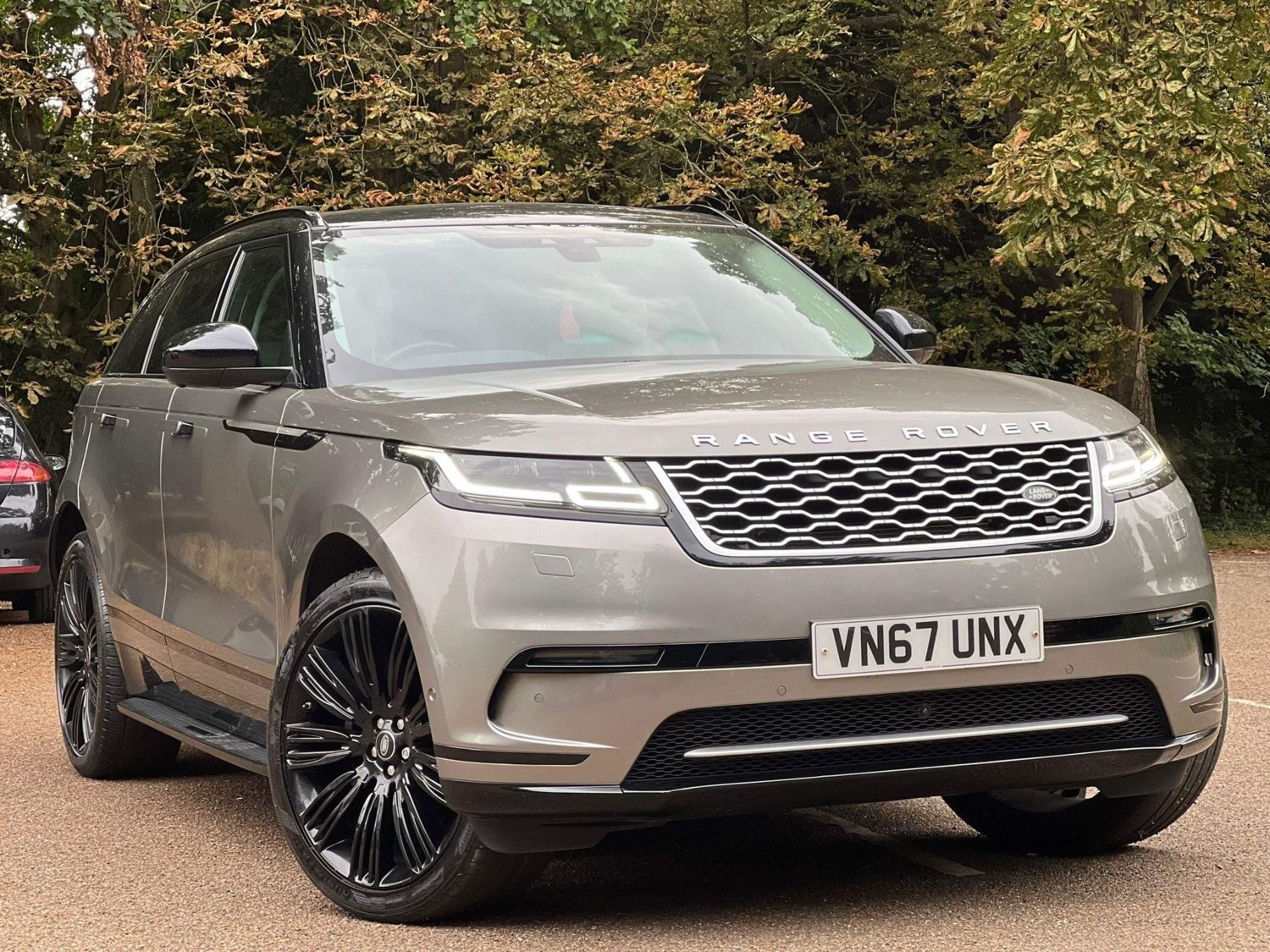 Land Rover Range Rover Velar Listing Image