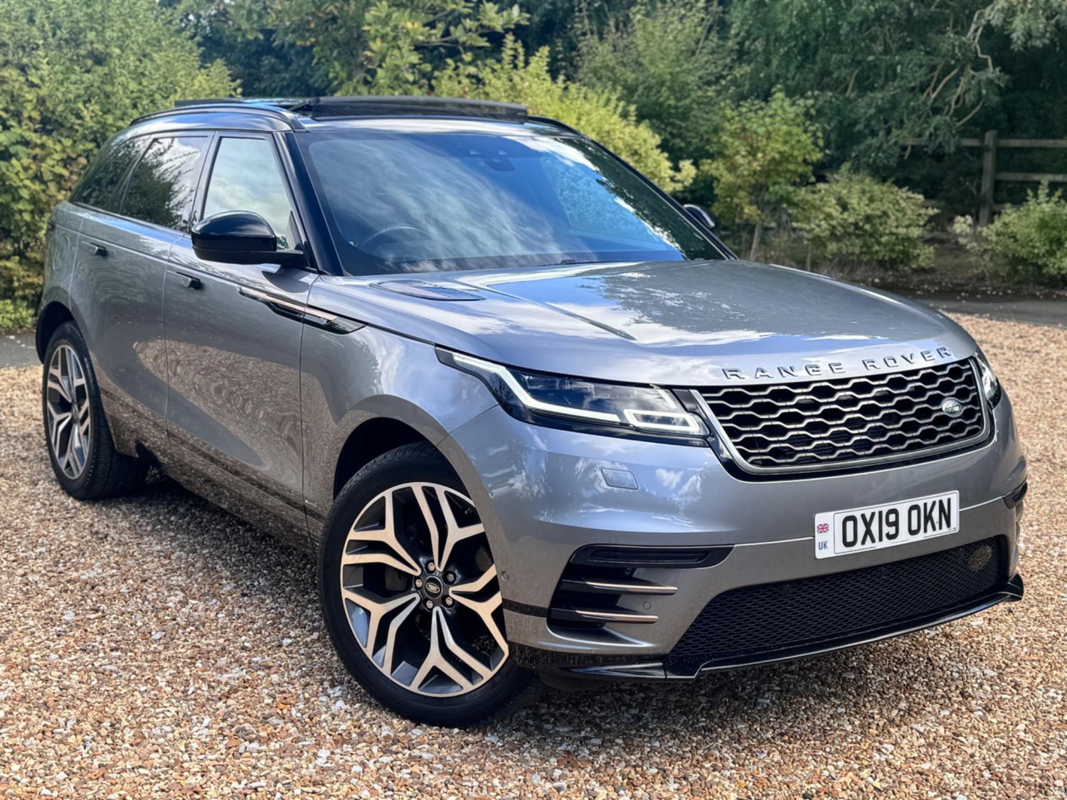 Land Rover Range Rover Velar Listing Image