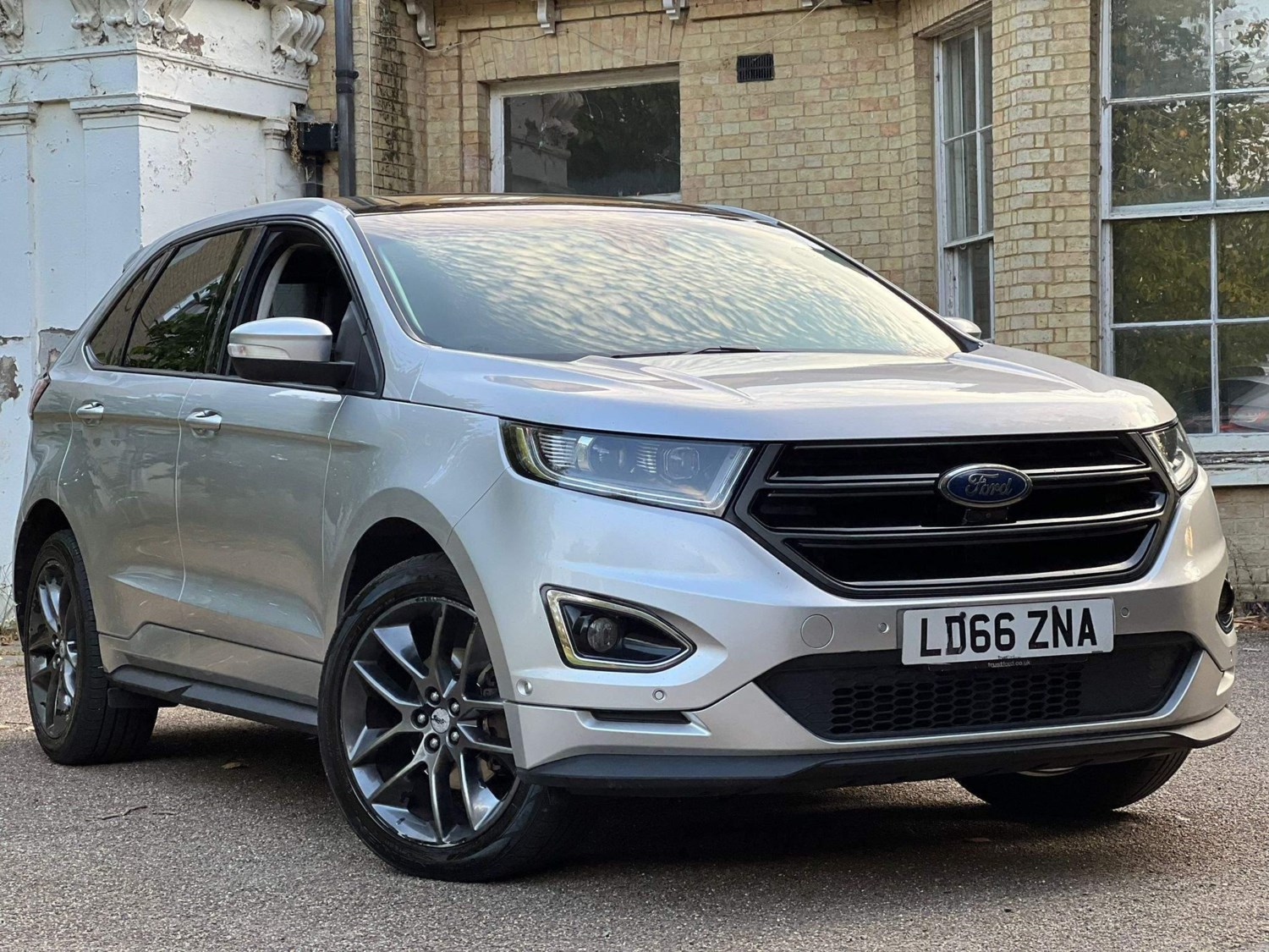 Ford Edge Listing Image