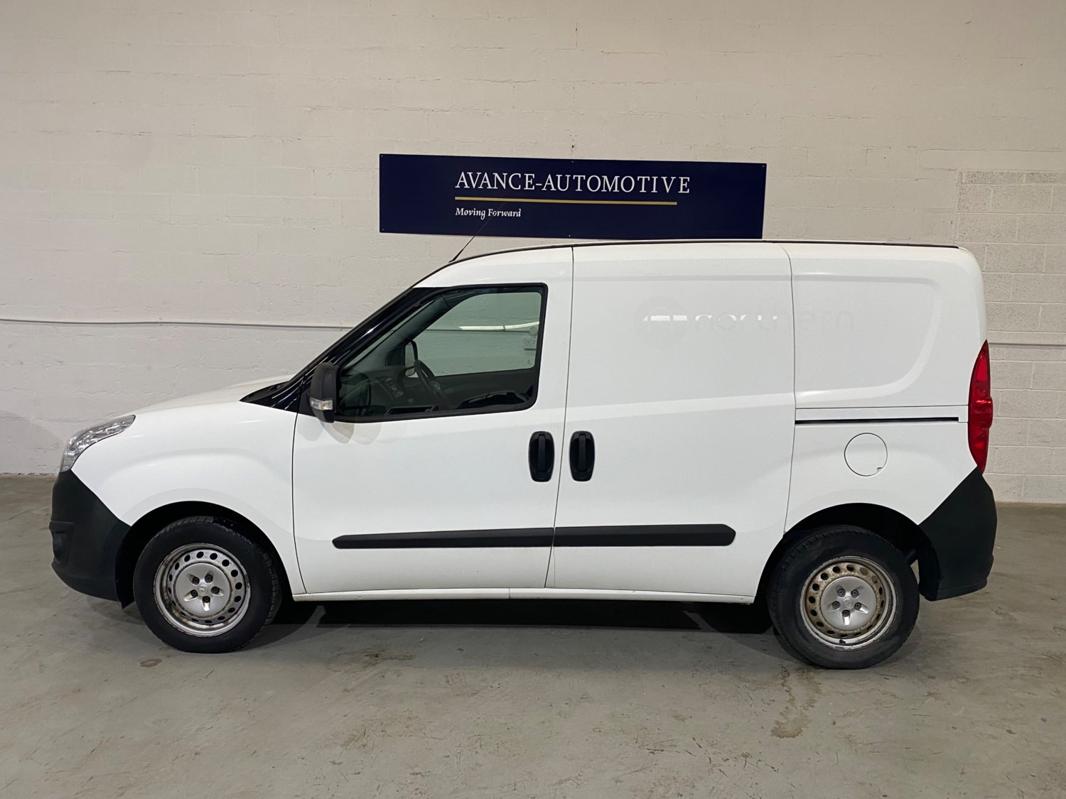 Vauxhall Combo Listing Image