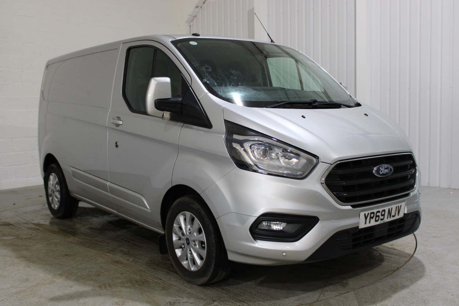 Ford Transit Custom Listing Image