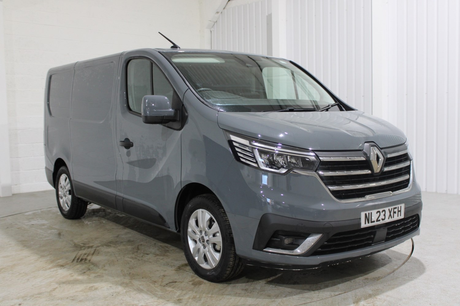 Renault Trafic Listing Image