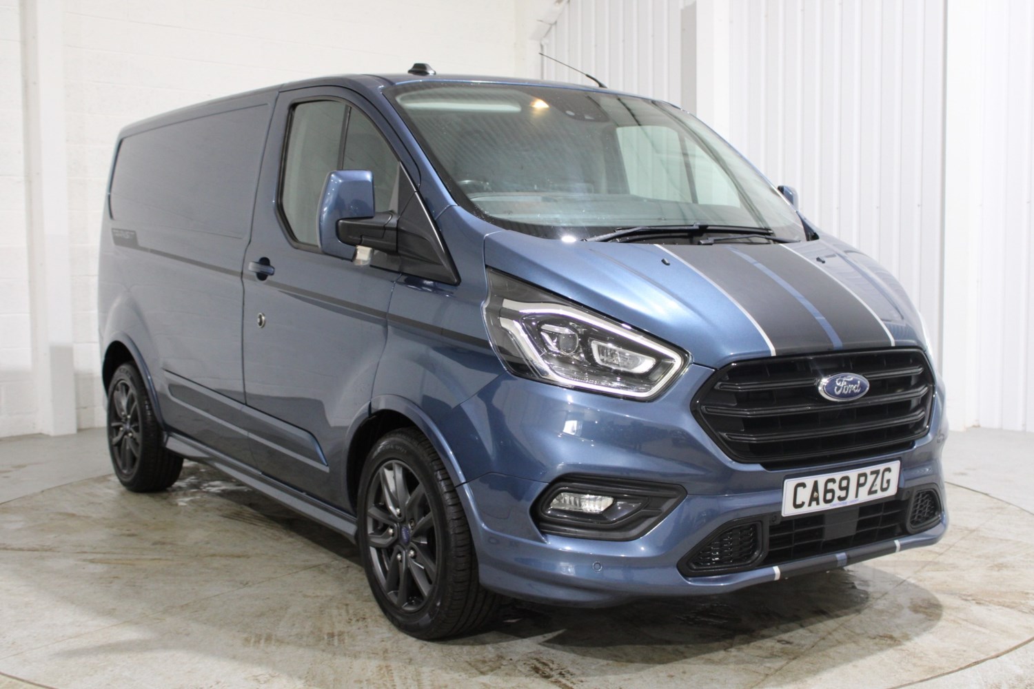 Ford Transit Custom Listing Image