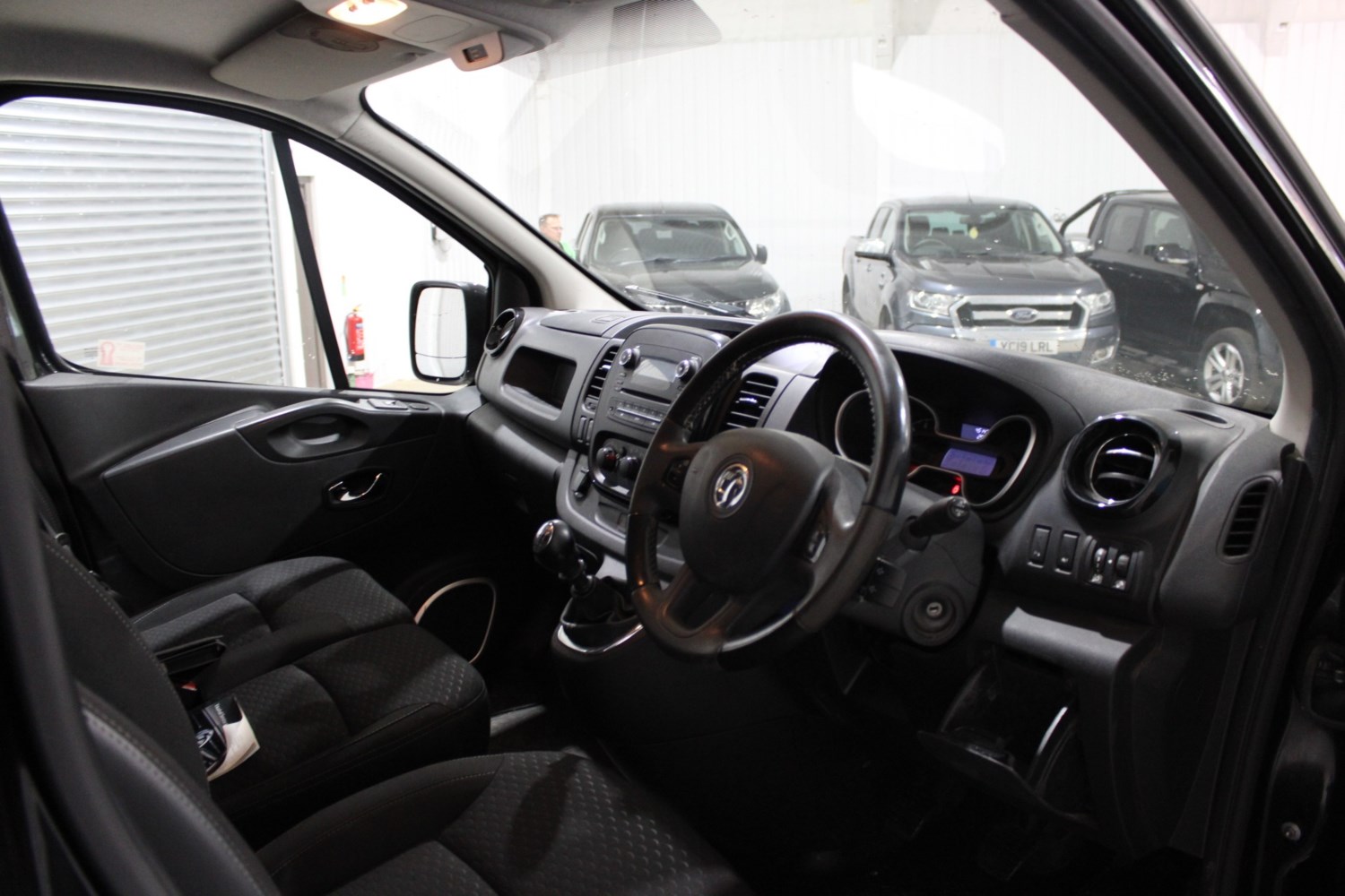 Vauxhall Vivaro Listing Image