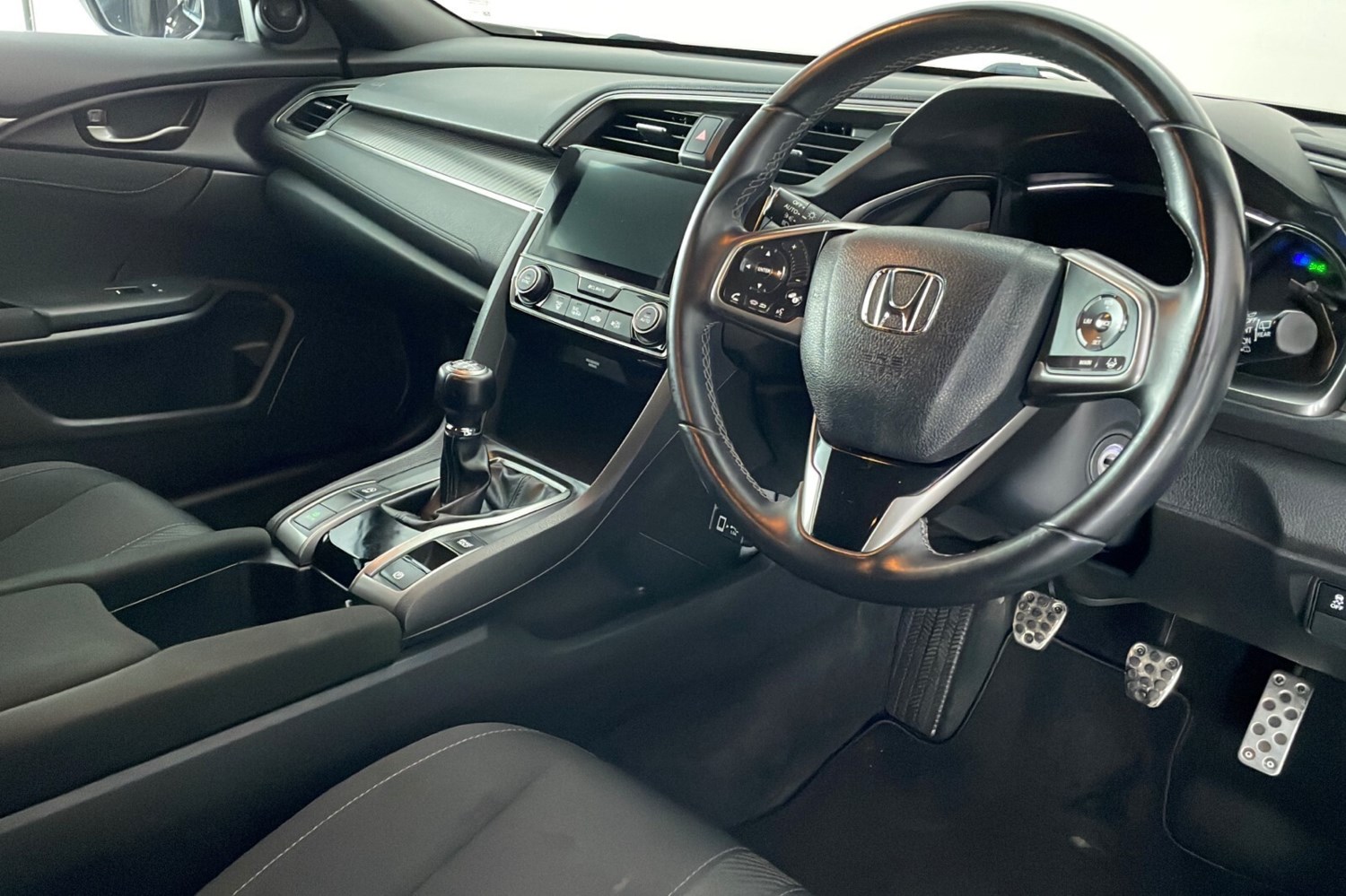 Honda Civic Listing Image