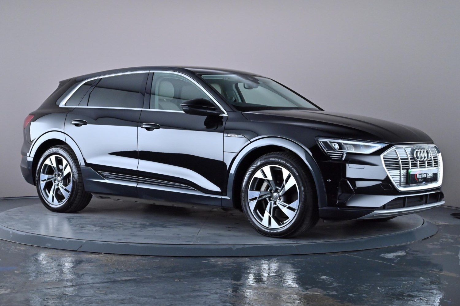 Audi e-tron Listing Image