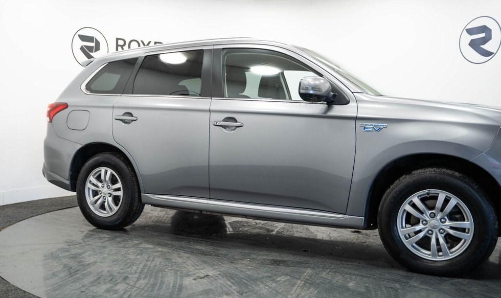 Mitsubishi Outlander Listing Image