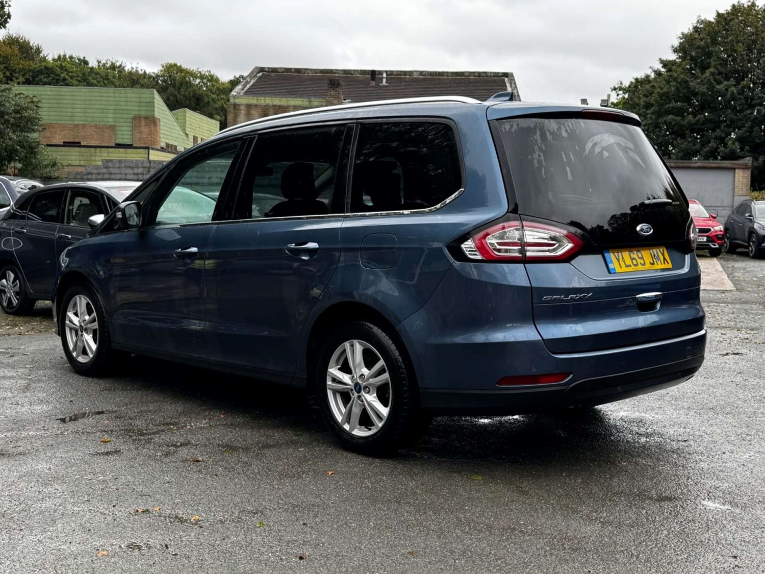 Ford Galaxy Listing Image