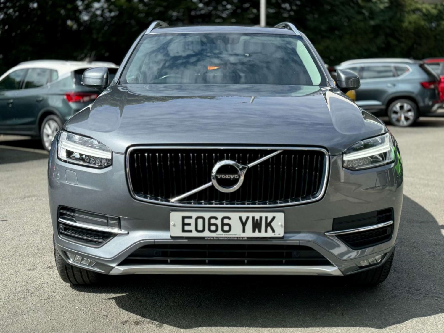 Volvo XC90 Listing Image