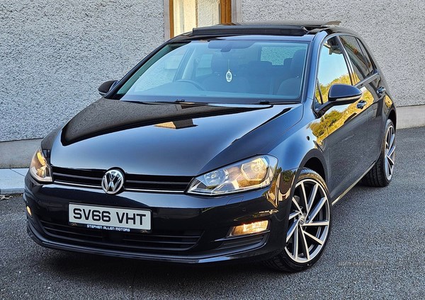 Volkswagen Golf Listing Image