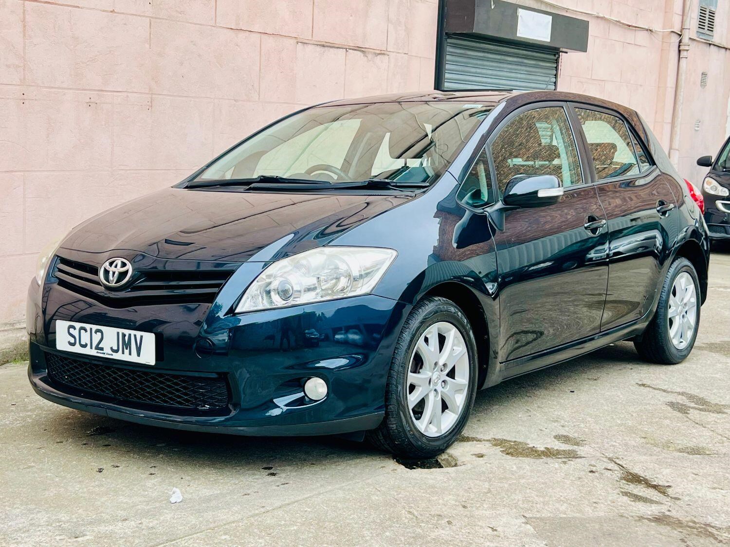 Toyota Auris Listing Image