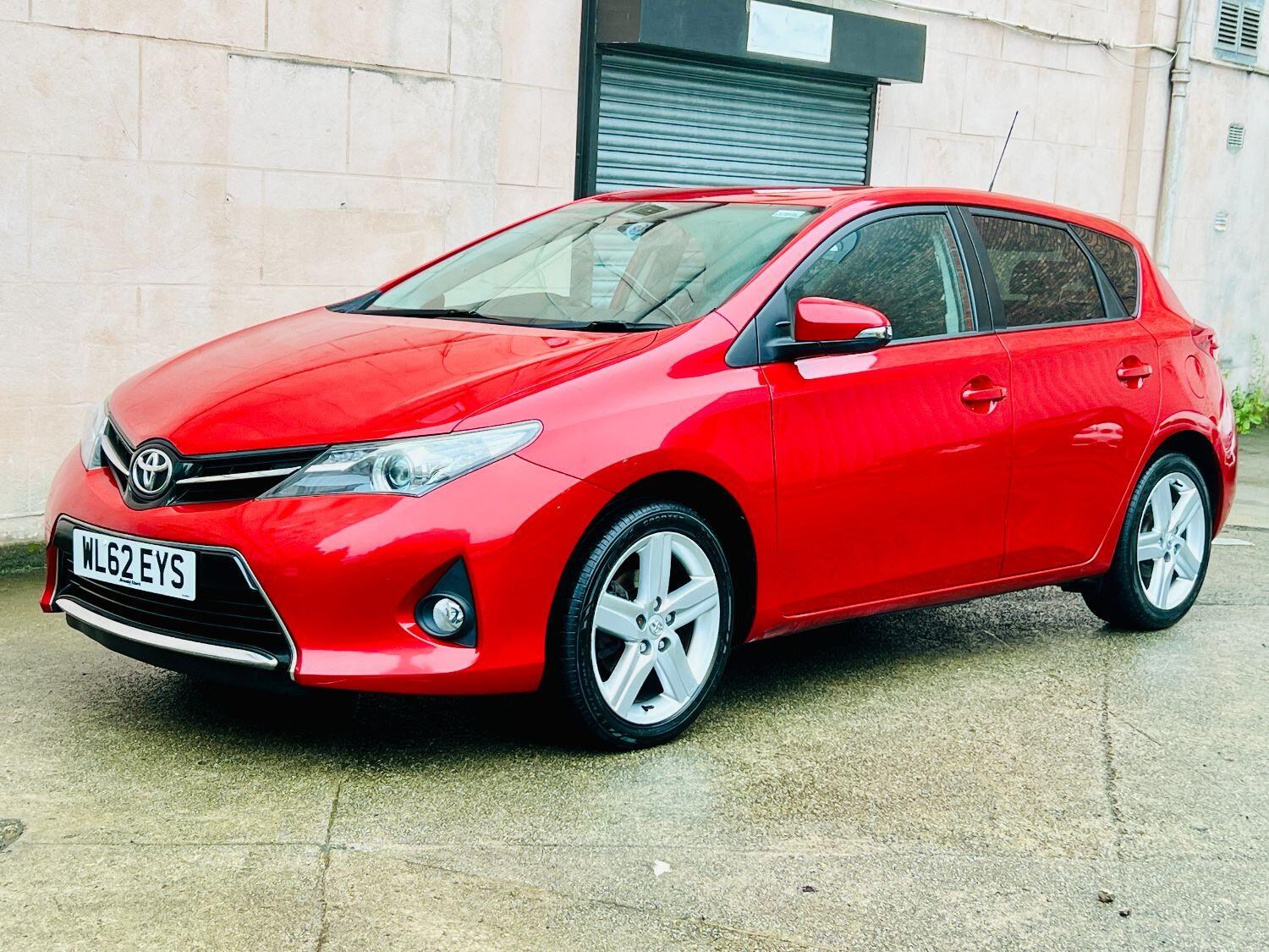 Toyota Auris Listing Image