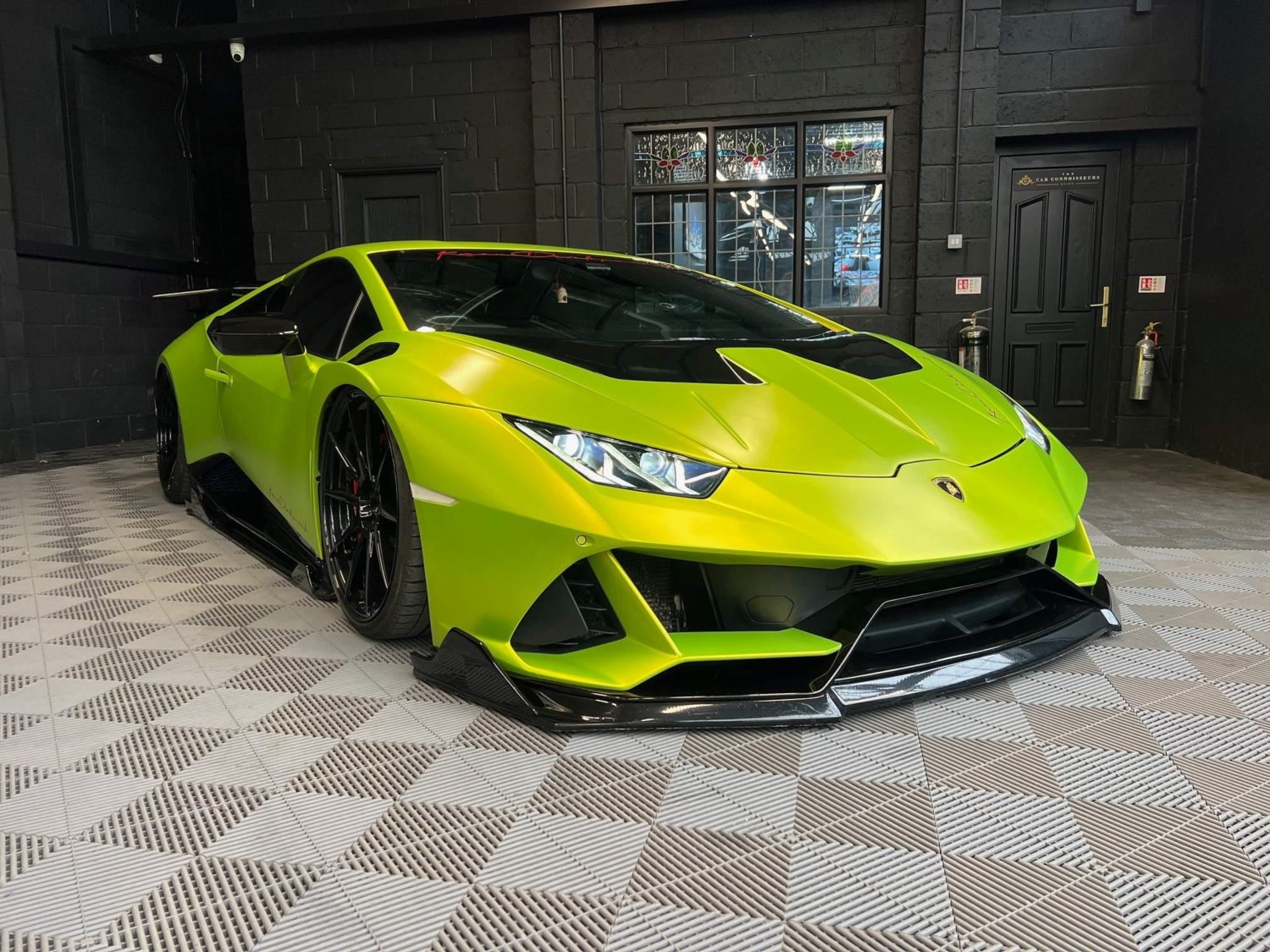 Lamborghini Huracan Listing Image