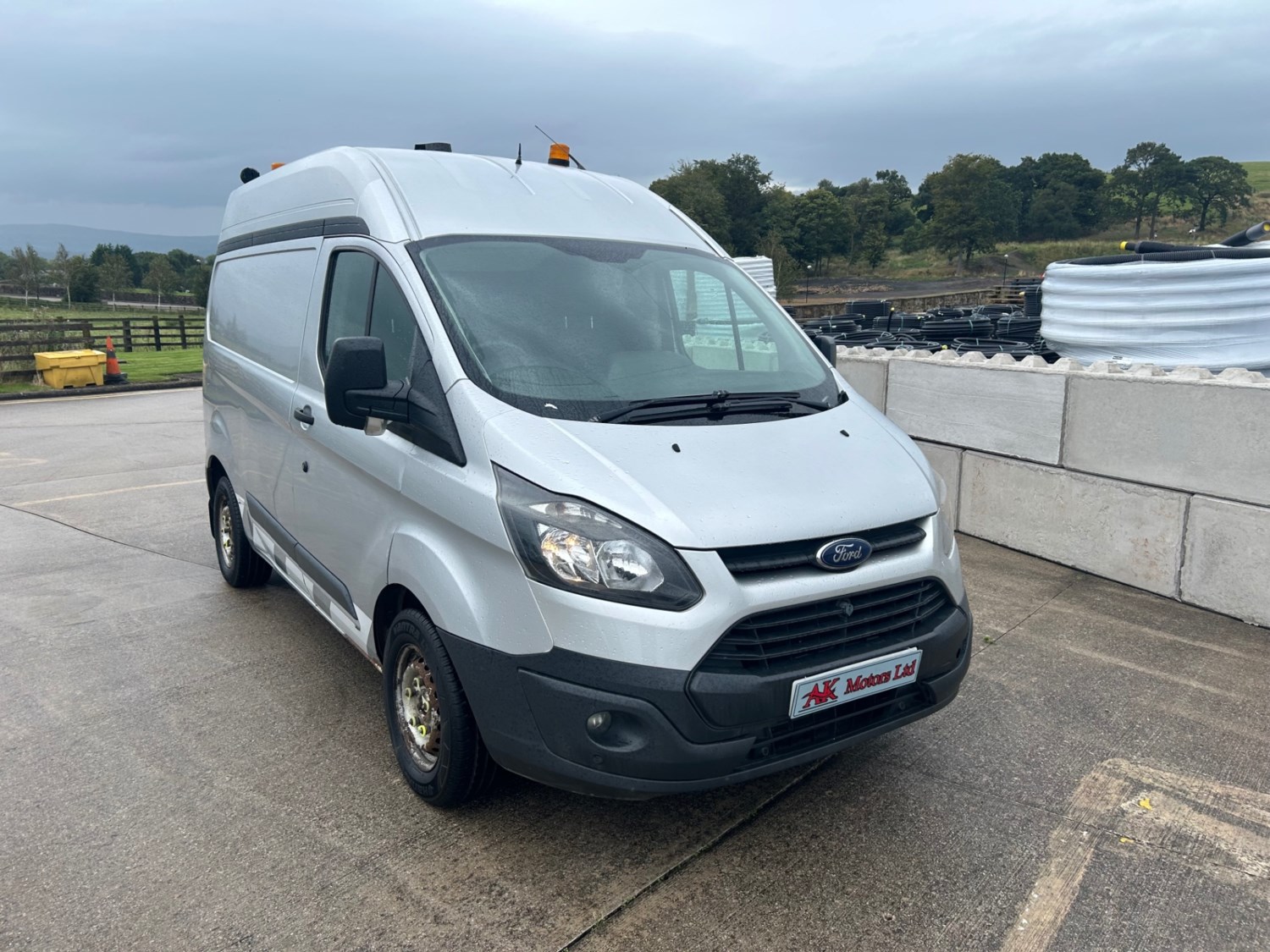 Ford Transit Custom Listing Image