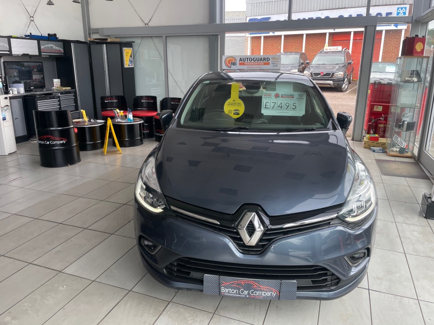 Renault Clio Listing Image