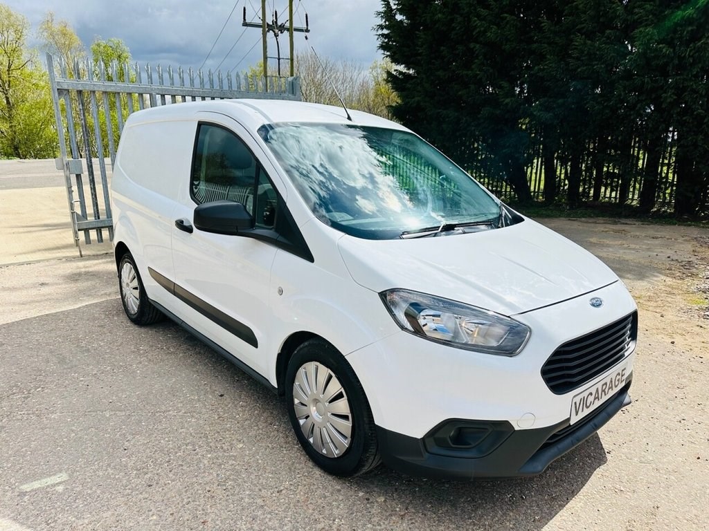 Ford Transit Courier Listing Image