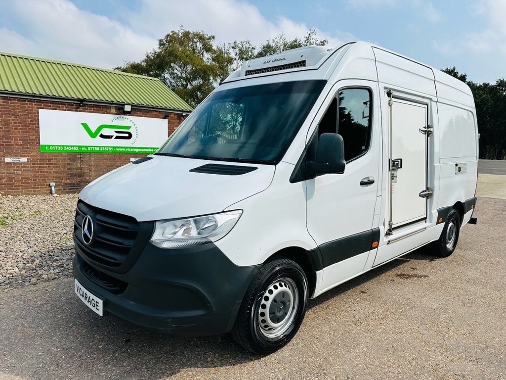 Mercedes-Benz Sprinter Listing Image