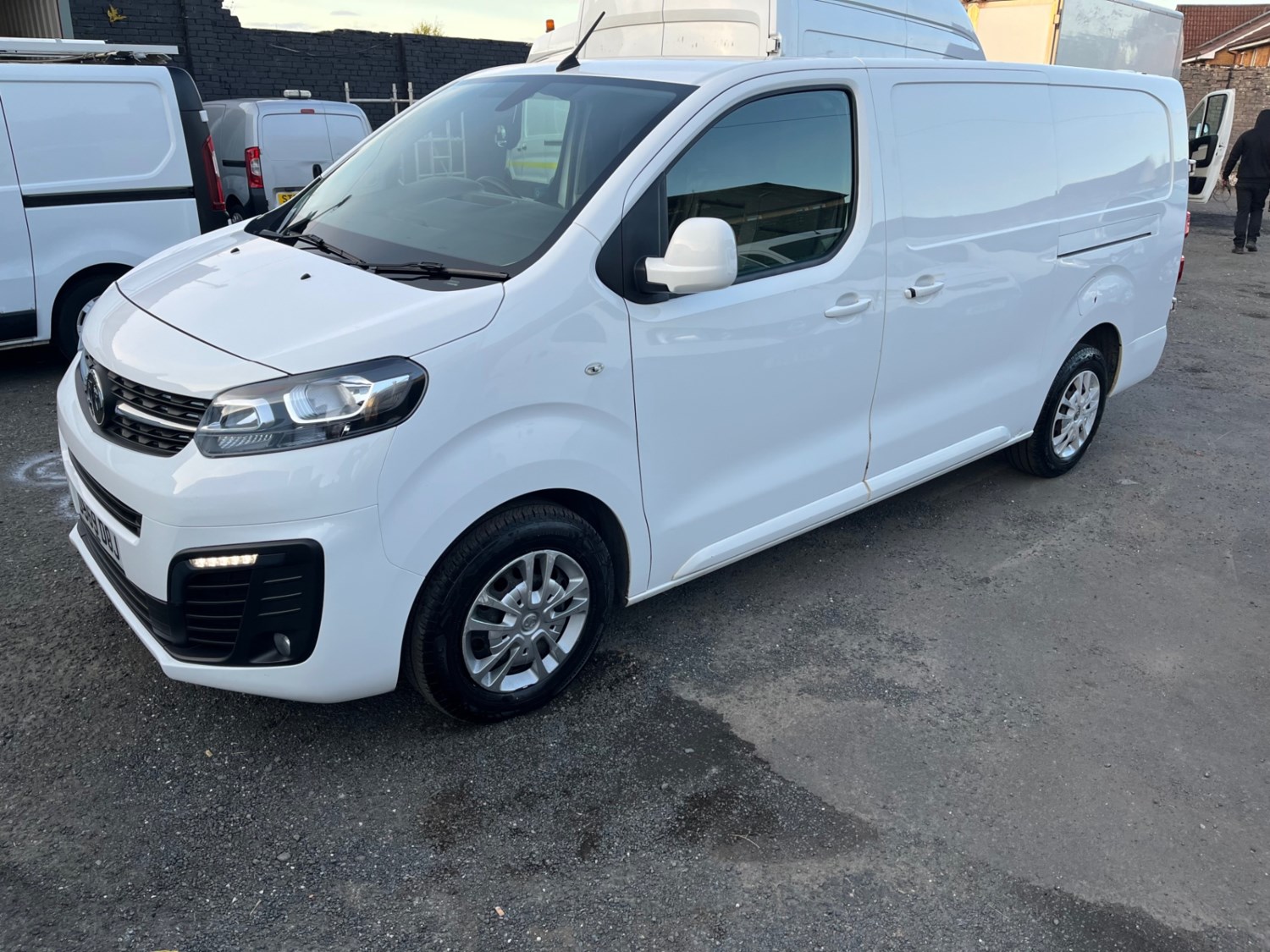 Vauxhall Vivaro Listing Image