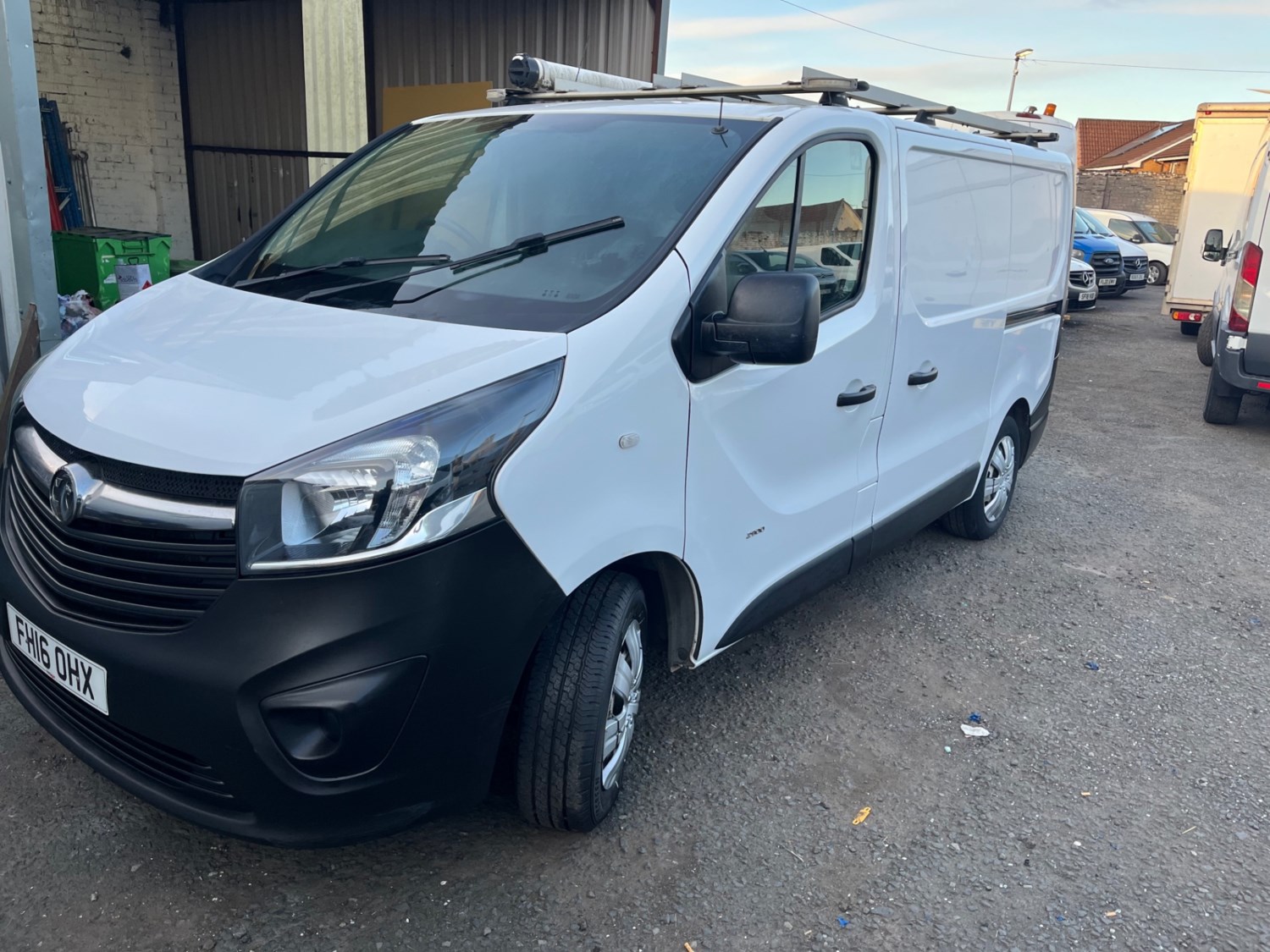 Vauxhall Vivaro Listing Image