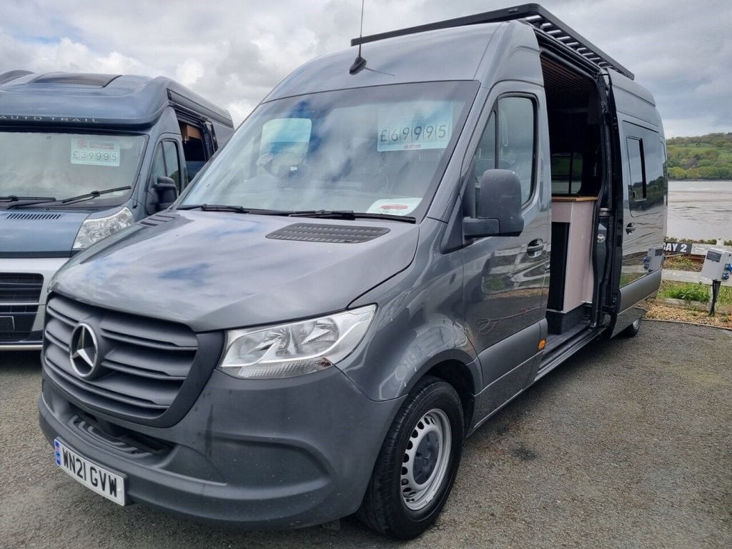 Mercedes-Benz Sprinter Listing Image