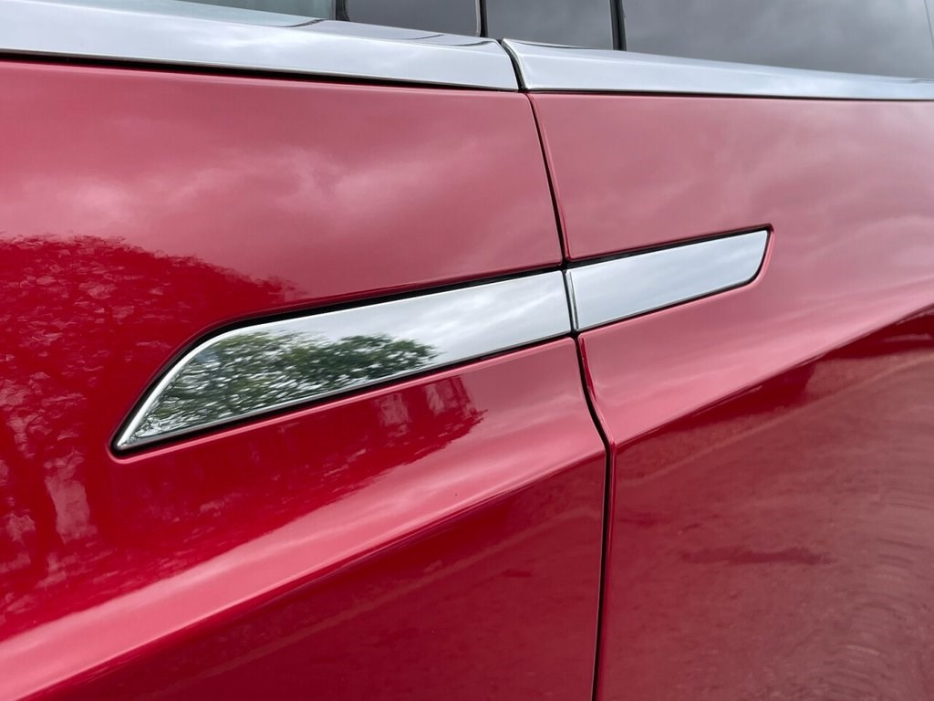 Tesla Model X Listing Image