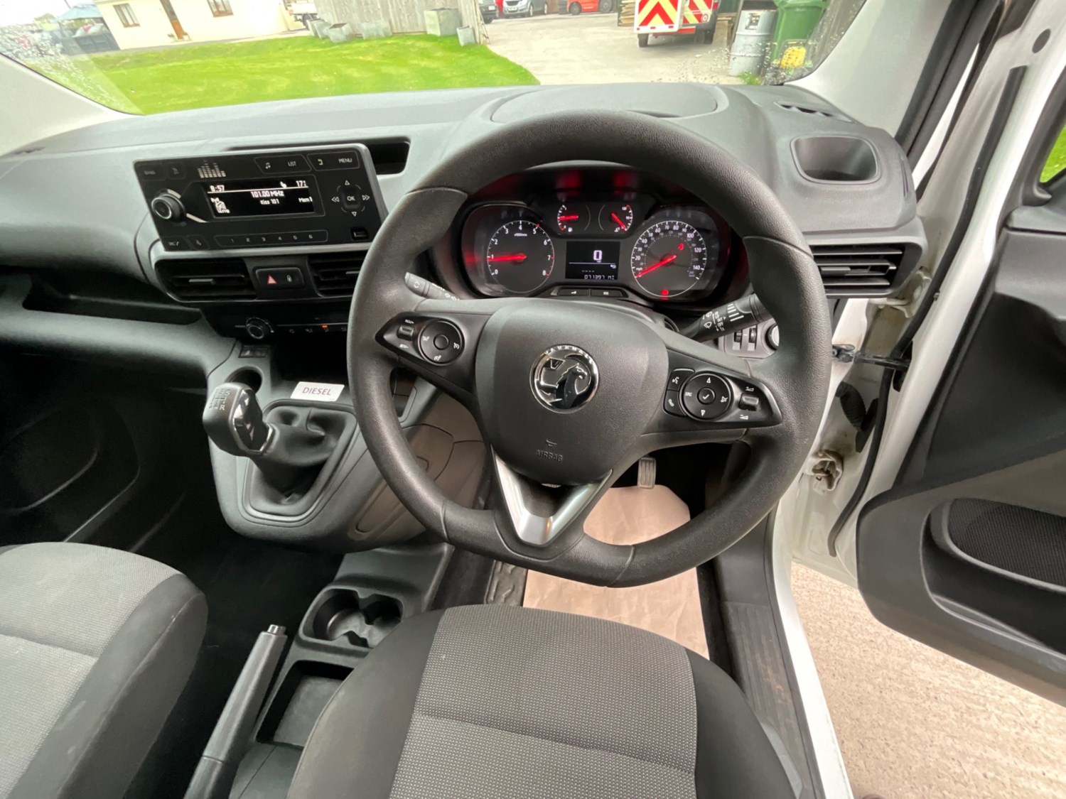 Vauxhall Combo Listing Image