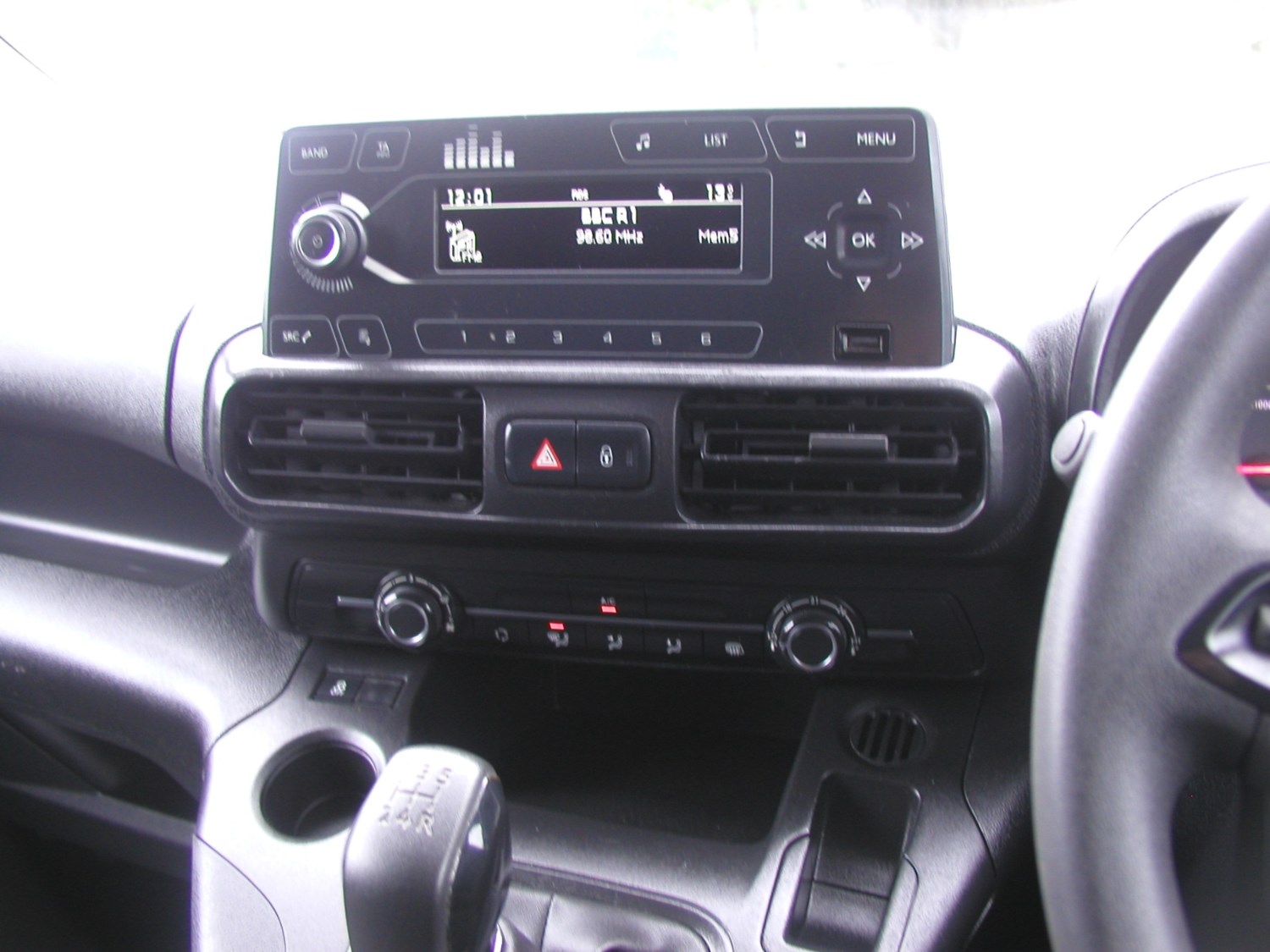 Vauxhall Combo Listing Image