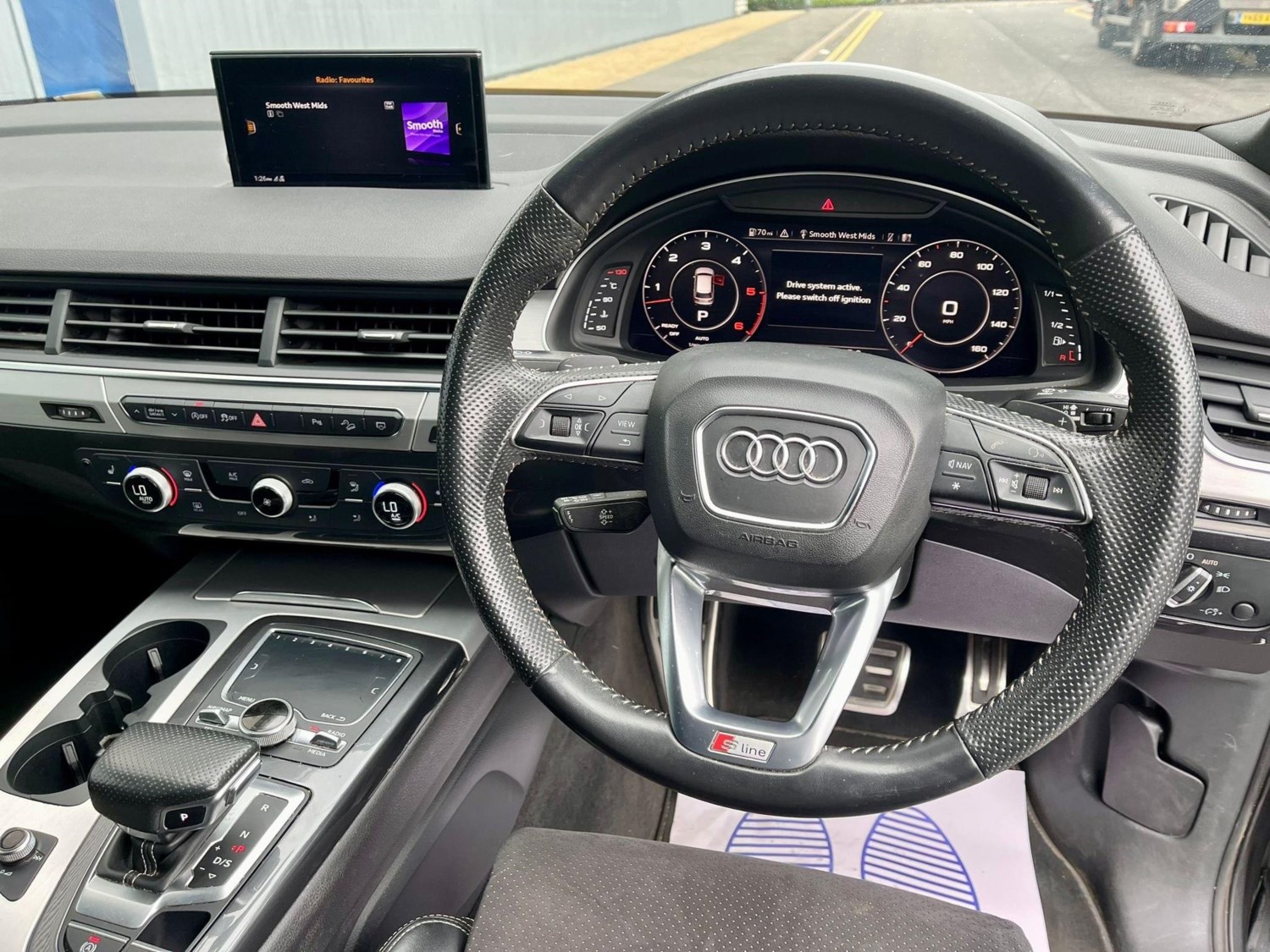 Audi Q7 Listing Image