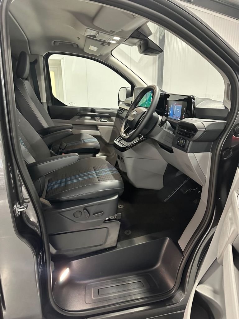 Ford Transit Custom Listing Image