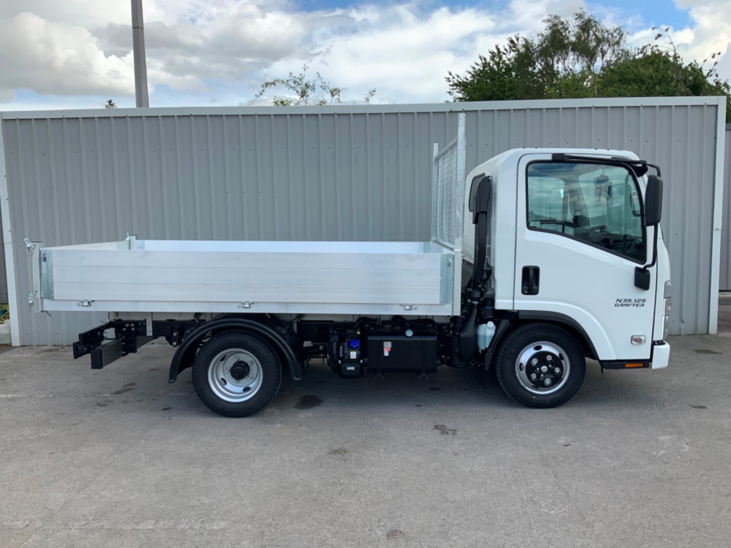 Isuzu Grafter Listing Image