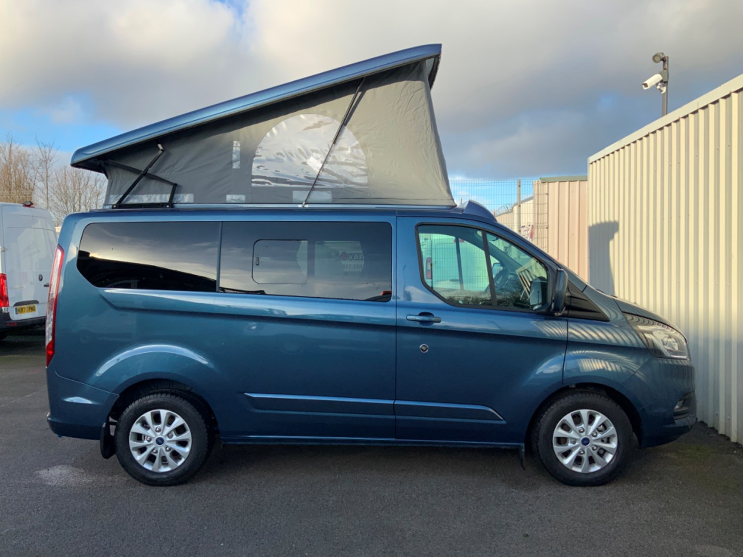 Ford Transit Custom Listing Image