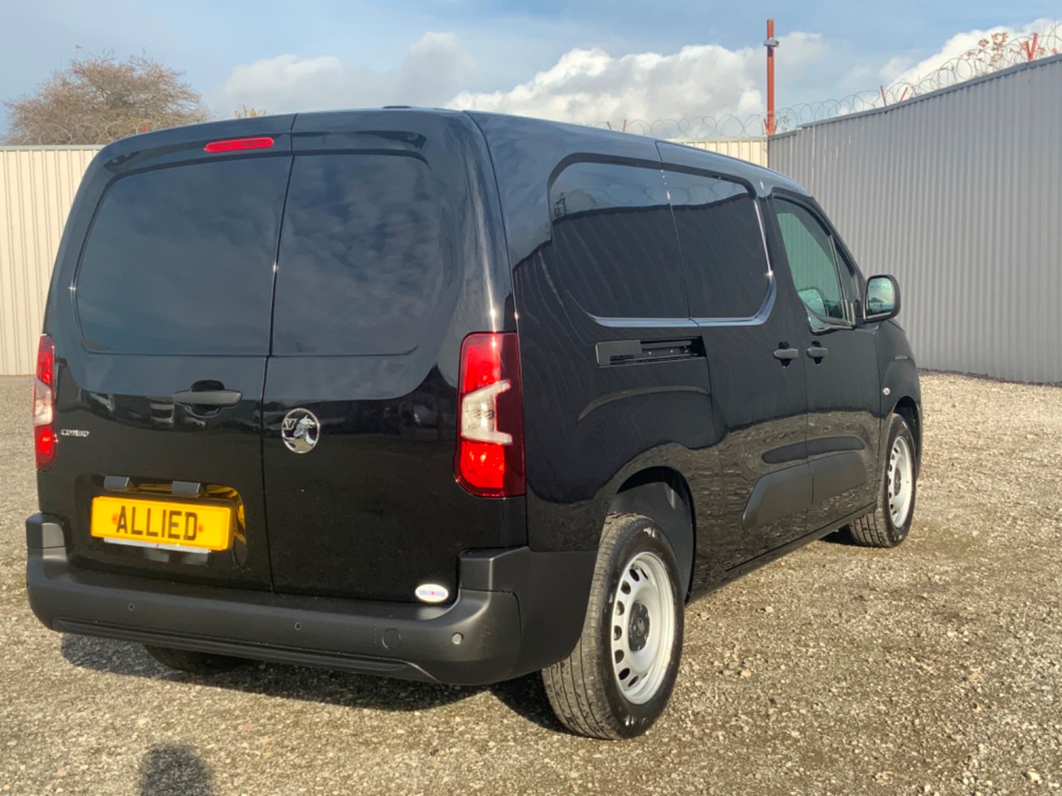 Vauxhall Combo Listing Image