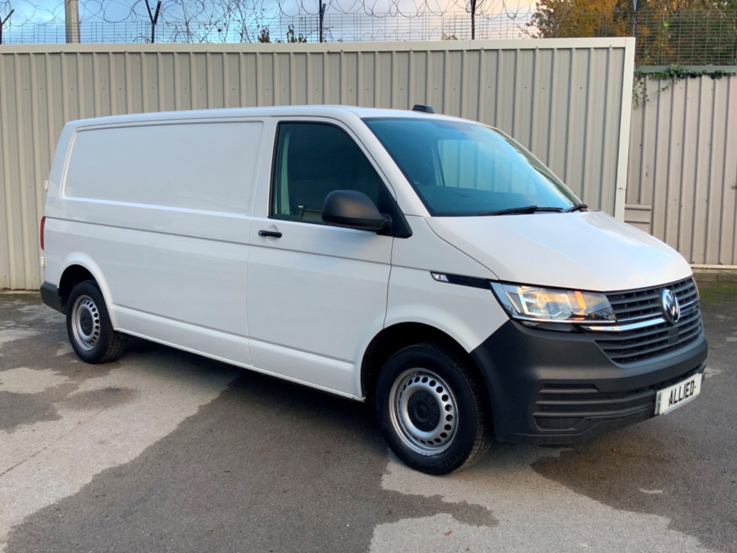 Volkswagen Transporter Listing Image