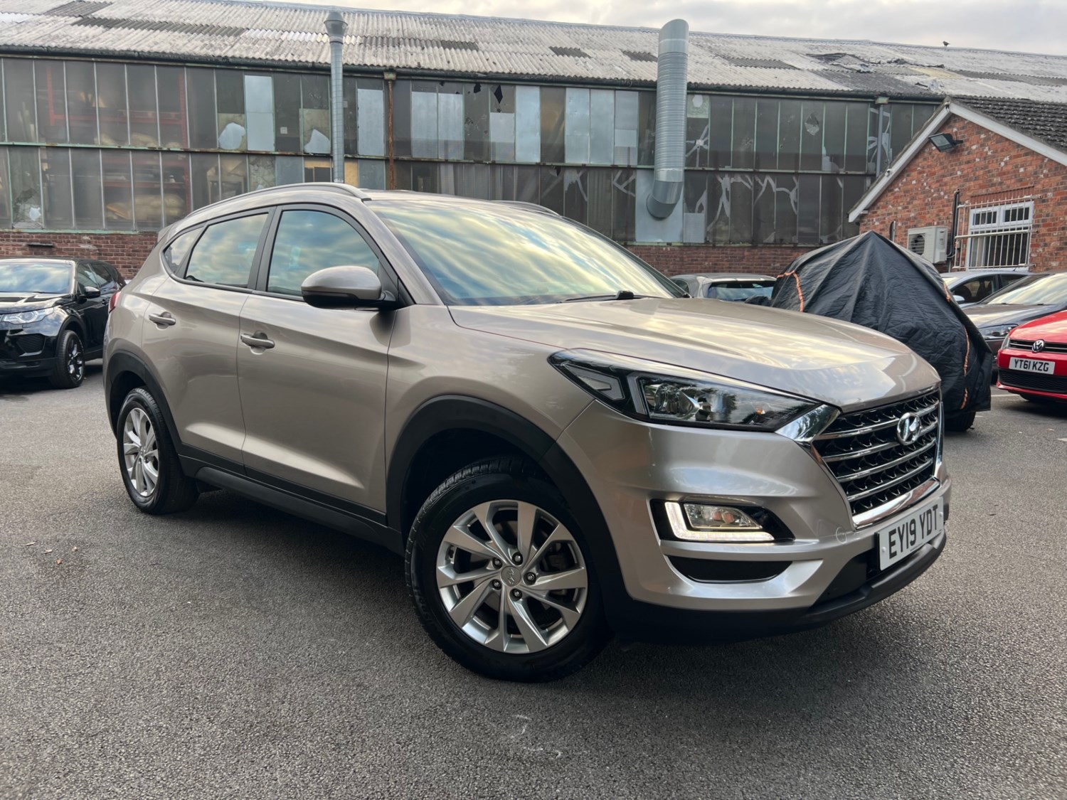 Hyundai TUCSON Listing Image